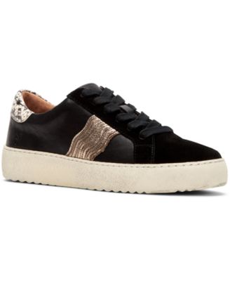 Webster Wave Low Lace-Up Sneakers 