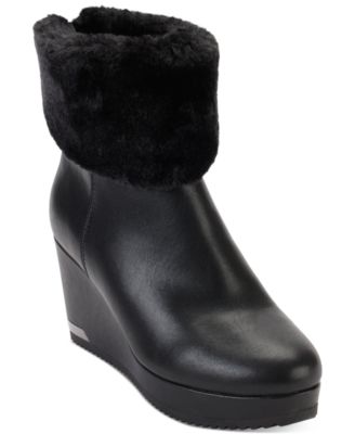 Женские ботильоны на танкетке Nadra от DKNY 9290₽