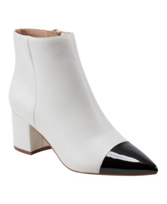 Женское платье Jelanie от Marc Fisher с острым носком и ботильонами на щиколотке 28990₽