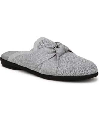 Женские шлепанцы Bzees BZees Kissed-Mule которые можно стирать в стиральной машине 14990₽