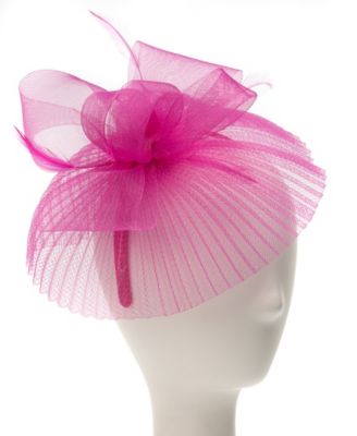 Августовские шляпы с плиссированным кринолином Fascinator