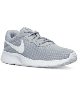 white casual shoes nike