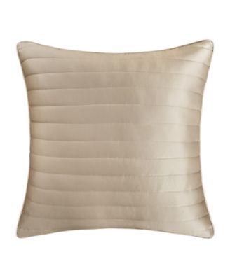 Спектры Королевского двора, перевернутые подделкой, Европейские