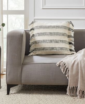 Декоративная подушка Tahari Home Ariel в полоску с бахромой, 20