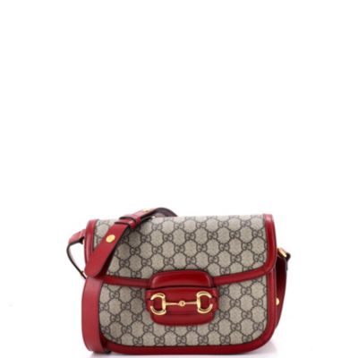 Бывшая в употреблении сумка через плечо Gucci Small Horsebit 1955 года выпуска из холщовой ткани с покрытием GG и красной кожи