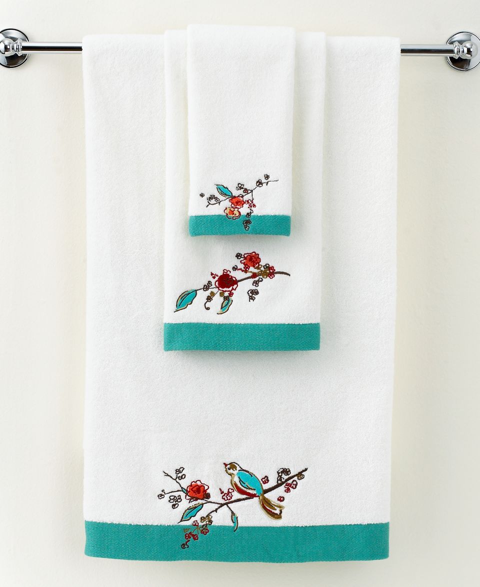 Lenox Simply Fine Bath Towels, Chirp Embroidered 11 x 18 Fingertip