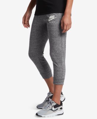 Nike Women's Gym Vintage Capri Pants 