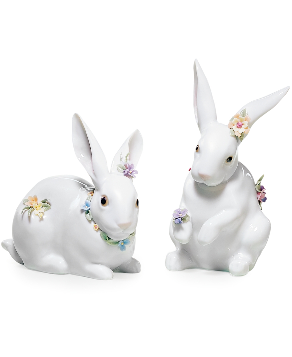 Lladro Collectible Figurine, Attentive Bunny with Flowers