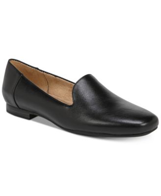 naturalizer loafers