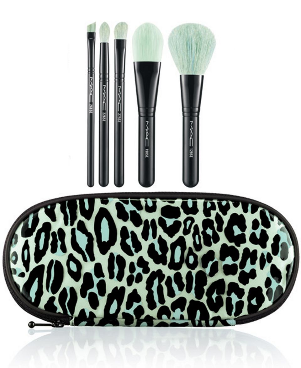 MAC Perfectly Plush Brush Kit   Essential