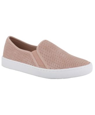 womens comfy slip on shoes