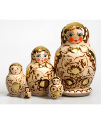 nested dolls