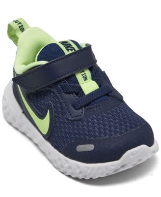 Nike Toddler Revolution 5 Stay-Put 