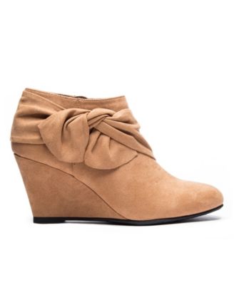 cl by laundry vianne wedge bootie