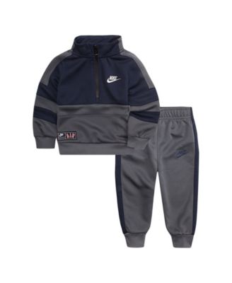 nike sweater and pants