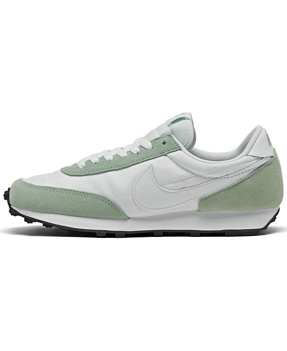 finish line nike daybreak