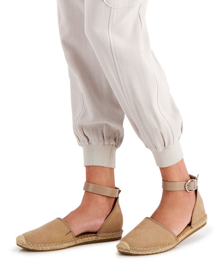 paminaa flat sandals