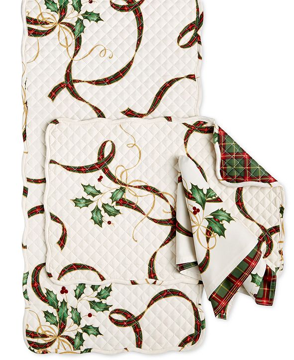 Lenox Holiday Nouveau Set of 4 Reversible Napkins & Reviews Table