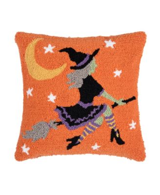 Летающая ведьма на метле Лунный свет Хэллоуин Крючковатая акцентная подушка 16 " x 16 "