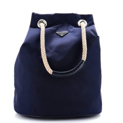 Бывшая в употреблении сумка-ведро Prada Medium Mariner из нейлона синего цвета