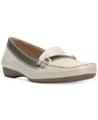 naturalizer gadget flats
