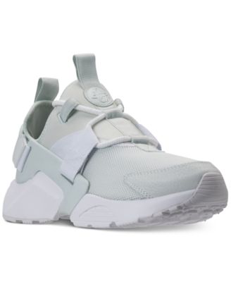 Air Huarache City Low Casual Sneakers 