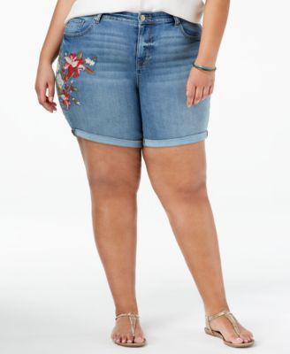 plus size cuffed shorts