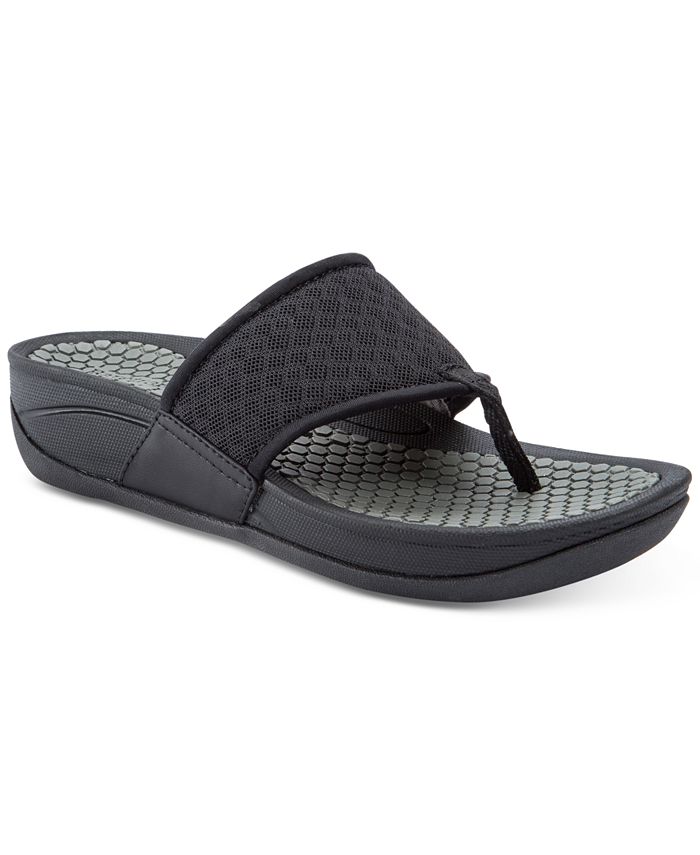 Baretraps Dasie Rebound Technology™ Thong Sandals & Reviews - Sandals ...