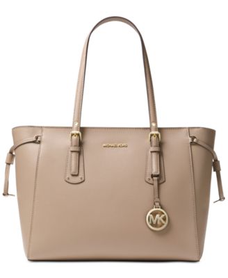 michael kors medium voyager