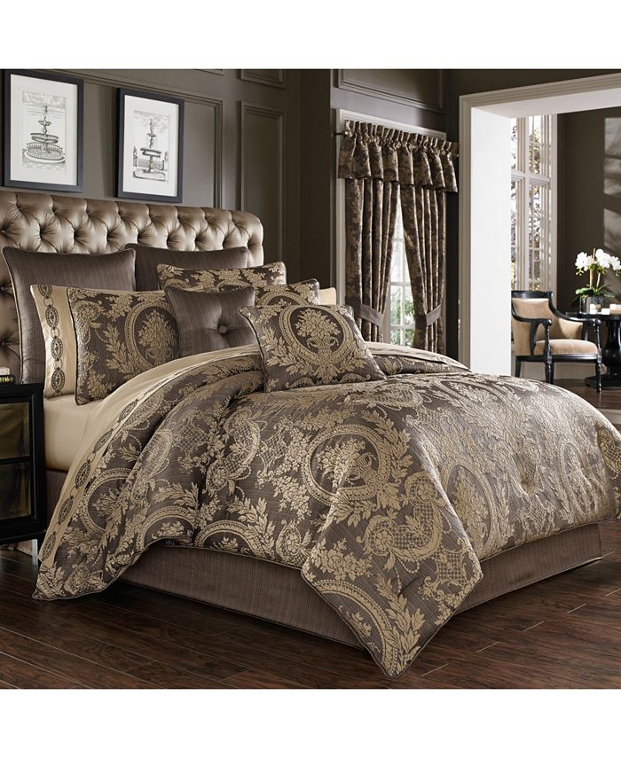 J Queen New York Five Queens Court Neapolitan King 4 Piece Comforter Set Reviews Comforters Fashion Bed Bath Macy S Chat with a personal online sales assistant. macy s