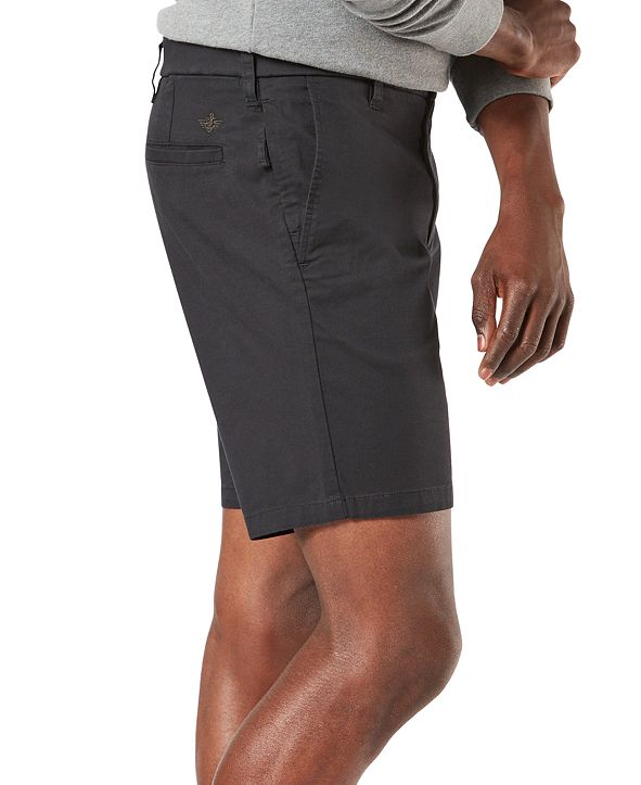 black docker shorts