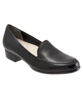 Trotters Monarch Slip On Loafer 