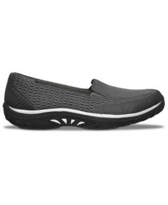 skechers low key overnight