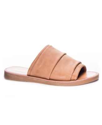 best women's flat sandals