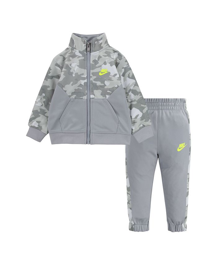 nike infant jogging suit