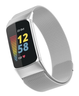 С серебристым сетчатым ремешком из нержавеющей стали, совместимым с Fitbit Charge 5 и 6