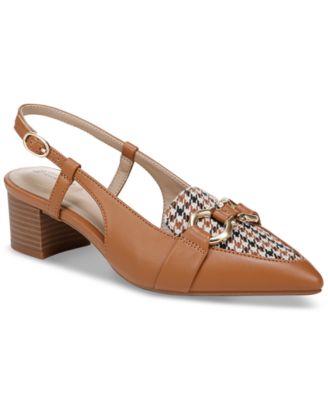 Женские туфли-лодочки Giani Bernini Brielle с эффектом памяти и острым носком на плоской подошве созданные специально для Macys 15890₽