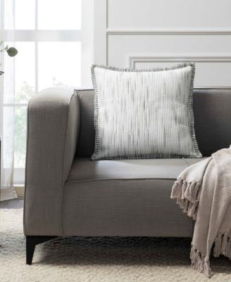 Декоративная подушка Tahari Home Polly Blanket Stitch, 20