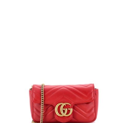 Бывшая в употреблении сумка Gucci Super Mini GG Marmont с клапаном из натуральной кожи красного цвета