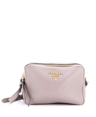 Бывшая в употреблении сумка для фотоаппарата Prada Medium на двойной молнии Vitello Phenix серого цвета
