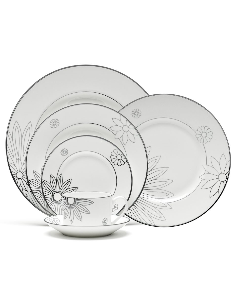 Martha Stewart Collection with Wedgwood Modern Daisy Platter   Fine