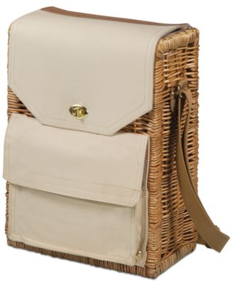 Корзина для пикника с вином и сыром на Корсике