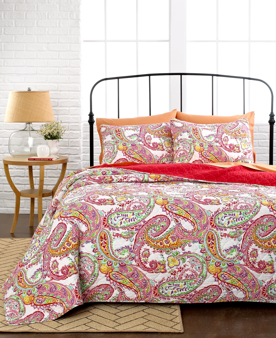 Quilts and Bedspreads