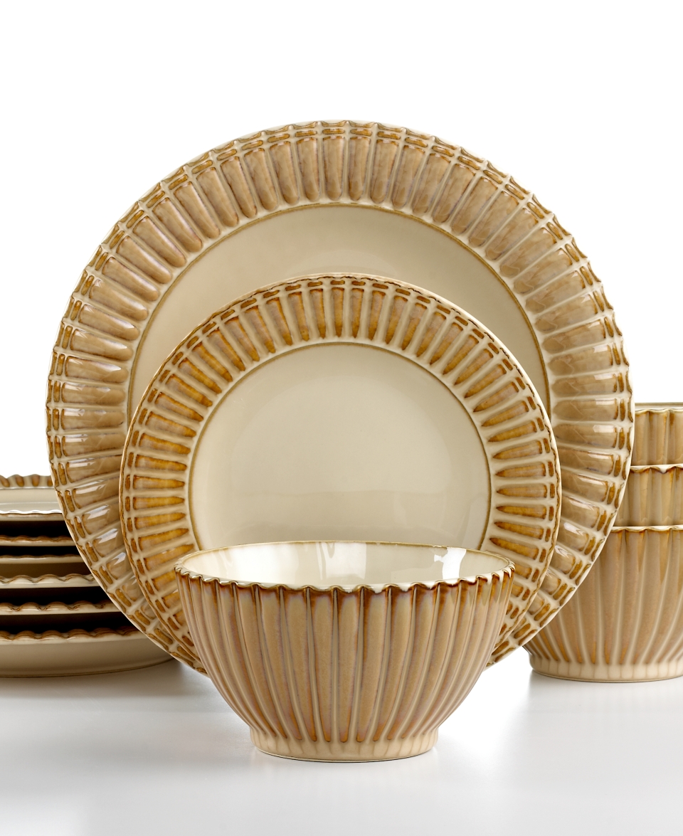 Casual Dinnerware   Dining & Entertaining