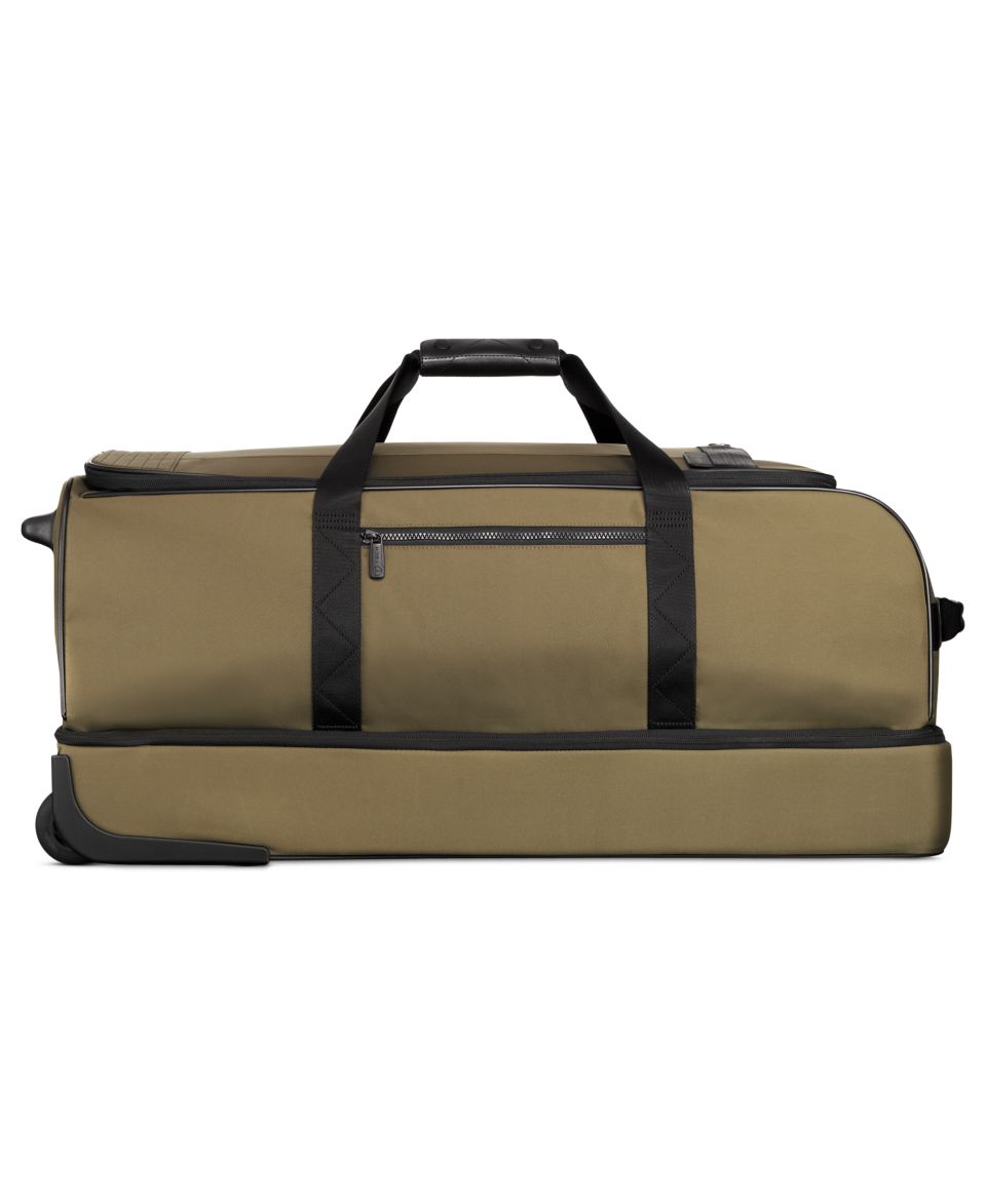 Tech by Tumi Rolling Duffel, 30 MOSS Gateway Yusen