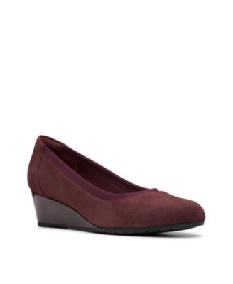 clarks mallory wedge pump