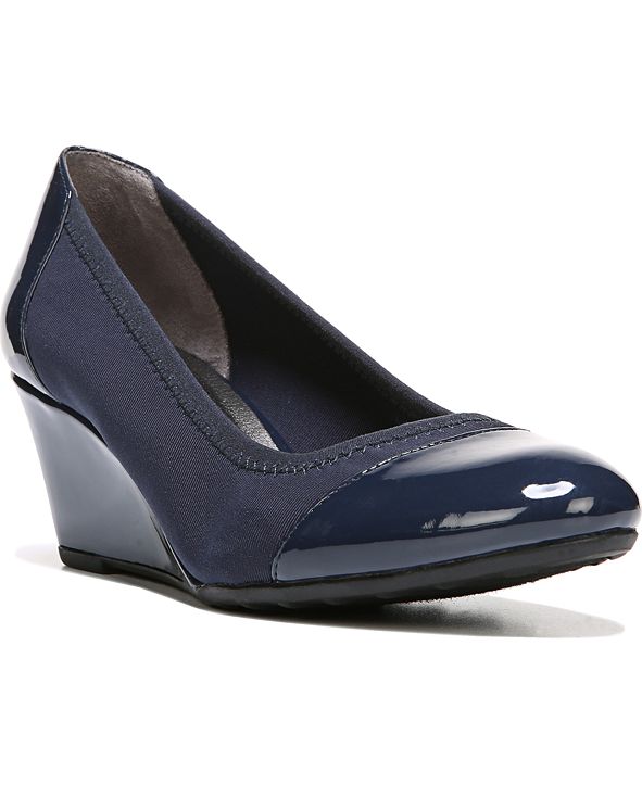 lifestride juliana stretch wedge heel