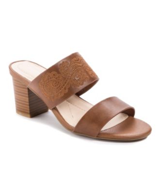 macys baretraps sandals