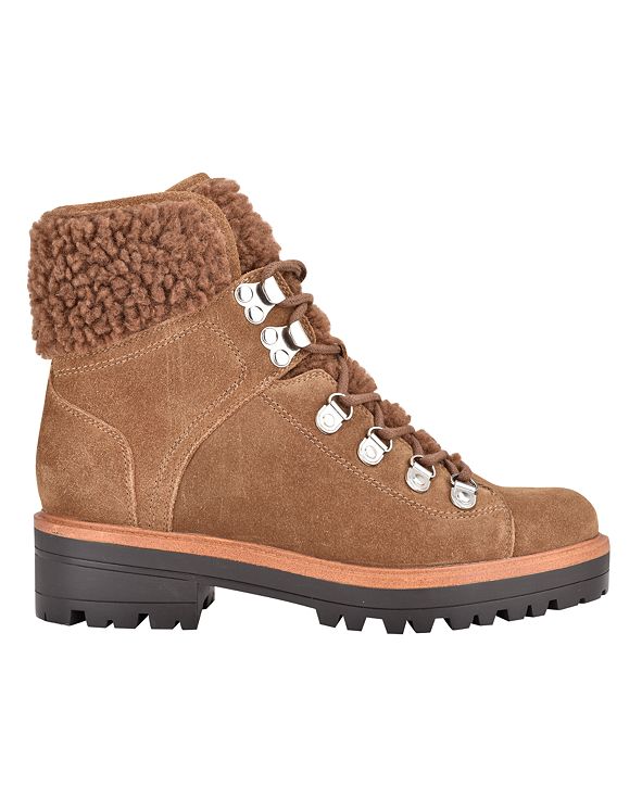 isalia bootie