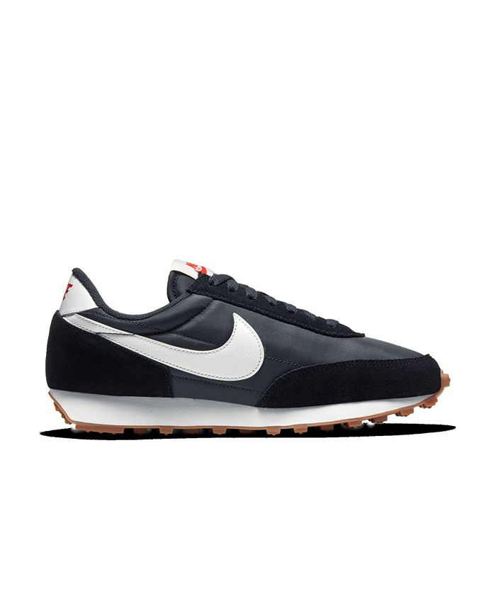 finish line nike daybreak
